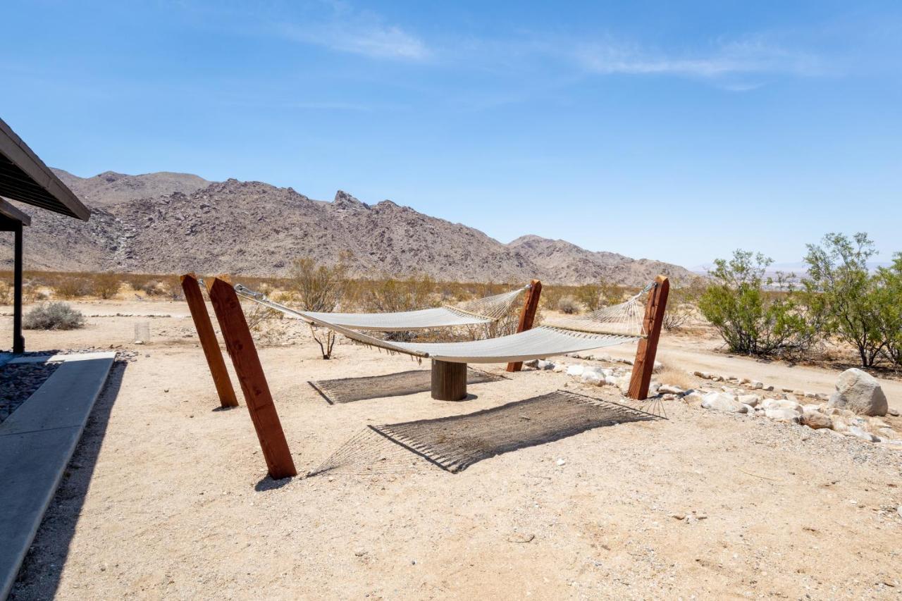 הוילה טוונטיניין פאלמס 1 Minute To Joshua Tree National Park, Hot Tub, Stars, Private - The Wkndr מראה חיצוני תמונה